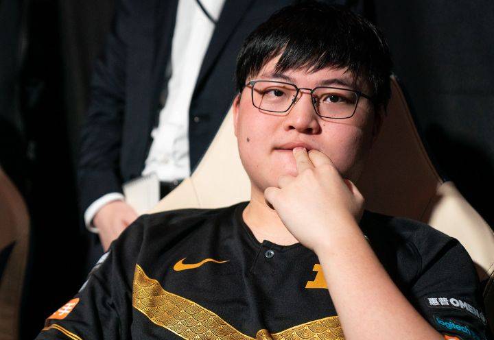 Uzi连续十场比赛得分超过回归赛场,FPX挑战极限!(uzi最新消息uzi去哪里了) Uzi连续十场比赛得分超过回归赛场,FPX挑战极限!(uzi最新消息uzi去哪里了)