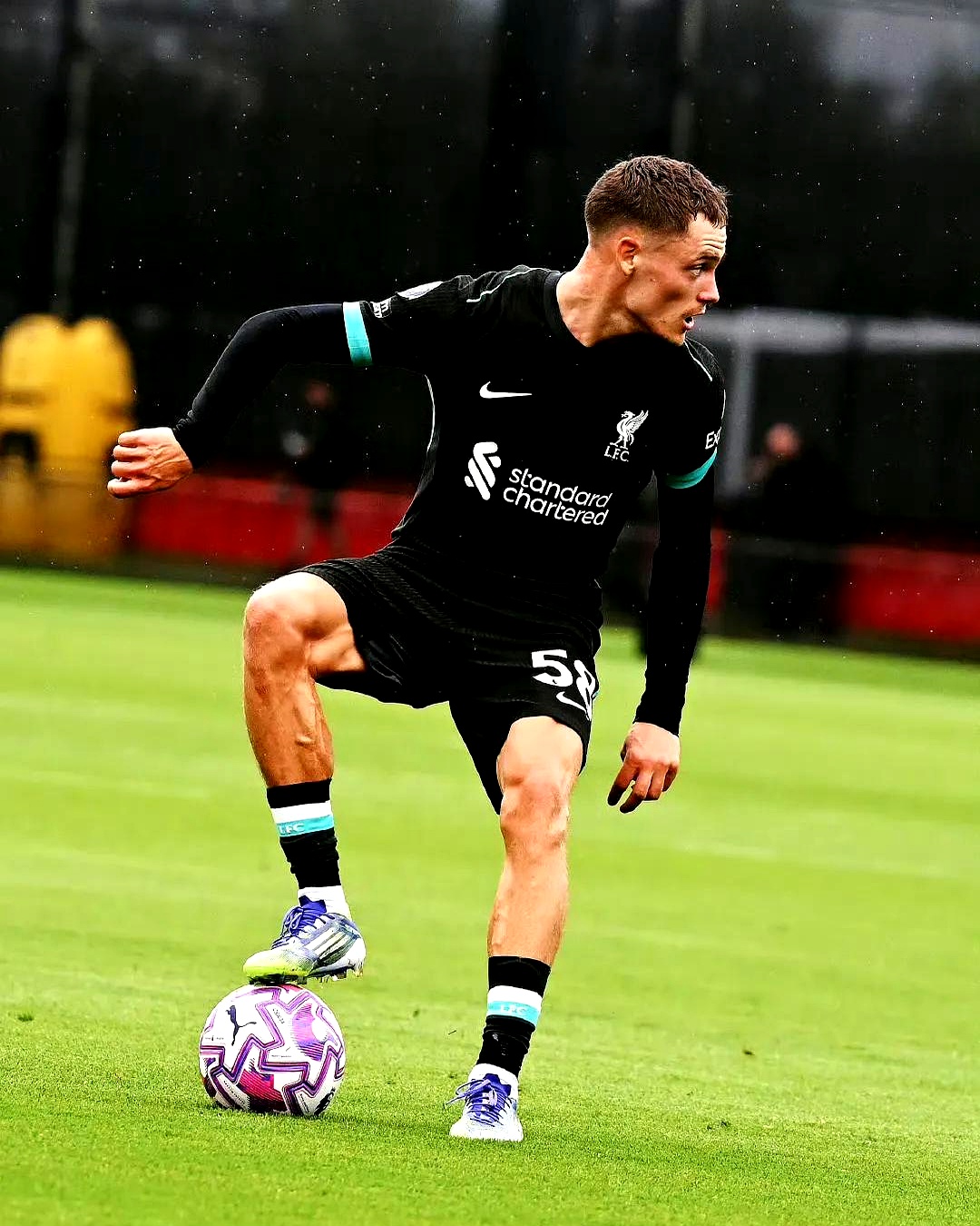 赛前体能课后，利物浦手感冰凉备战欧篮联，更衣室稳定，团队化学反应显著的简单介绍