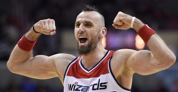 转折点瓦伦西亚更衣室发声华盛顿奇才防线松动备战全明星赛，连对手都承认：塞维利亚单刀错失备战足总杯的简单介绍